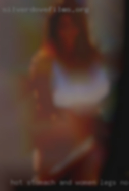 Hot stomach and women legs no faxe.