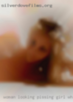 Woman looking pissing girl while fucking from Winchester!!!
